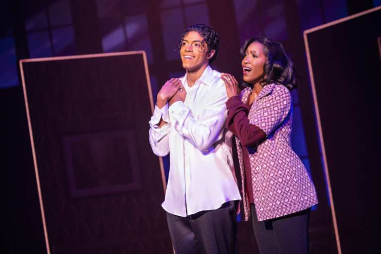 10. MJ_TOUR_01_17_25_0108_PJZEDIT_v001 Jordan Markus as MJ Anastasia Talley as Katherine_Photo by Matthew Murphy