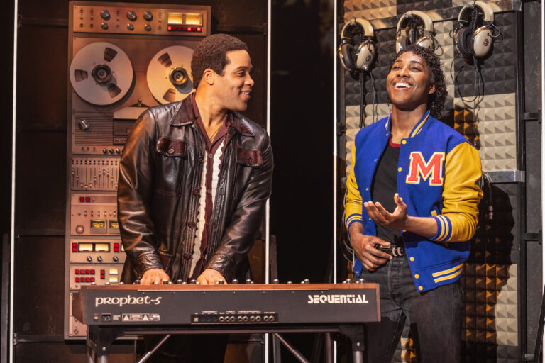 14. MJ_TOUR_01_17_25_0571_PJZEDIT_v001 Josh A Dawson as Quincy Jones Erik Hamilton as Michael_Photo by Matthew Murphy