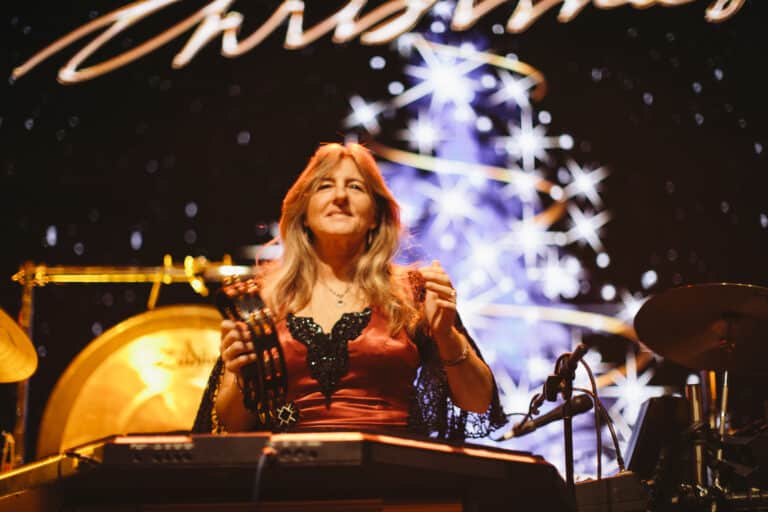 MannheimSteamrollerXmas_1